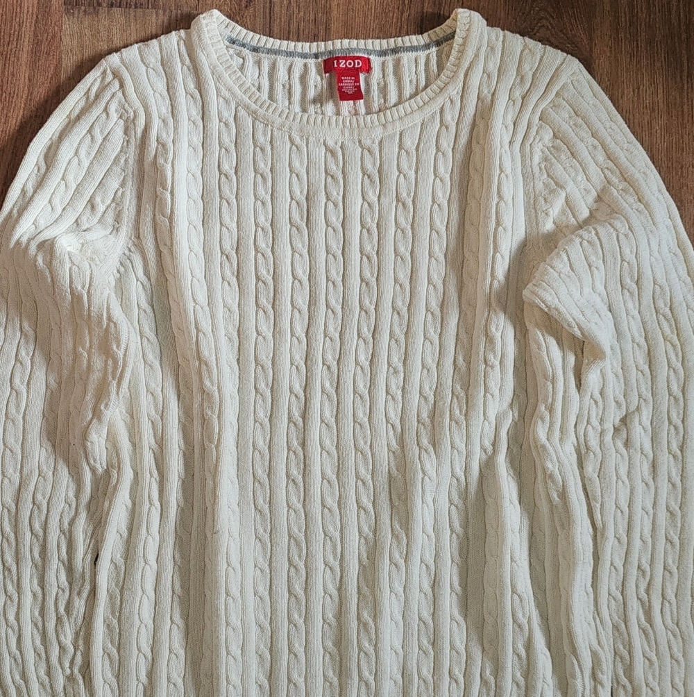 IZOD Women's Cream Cable Knit Sweater